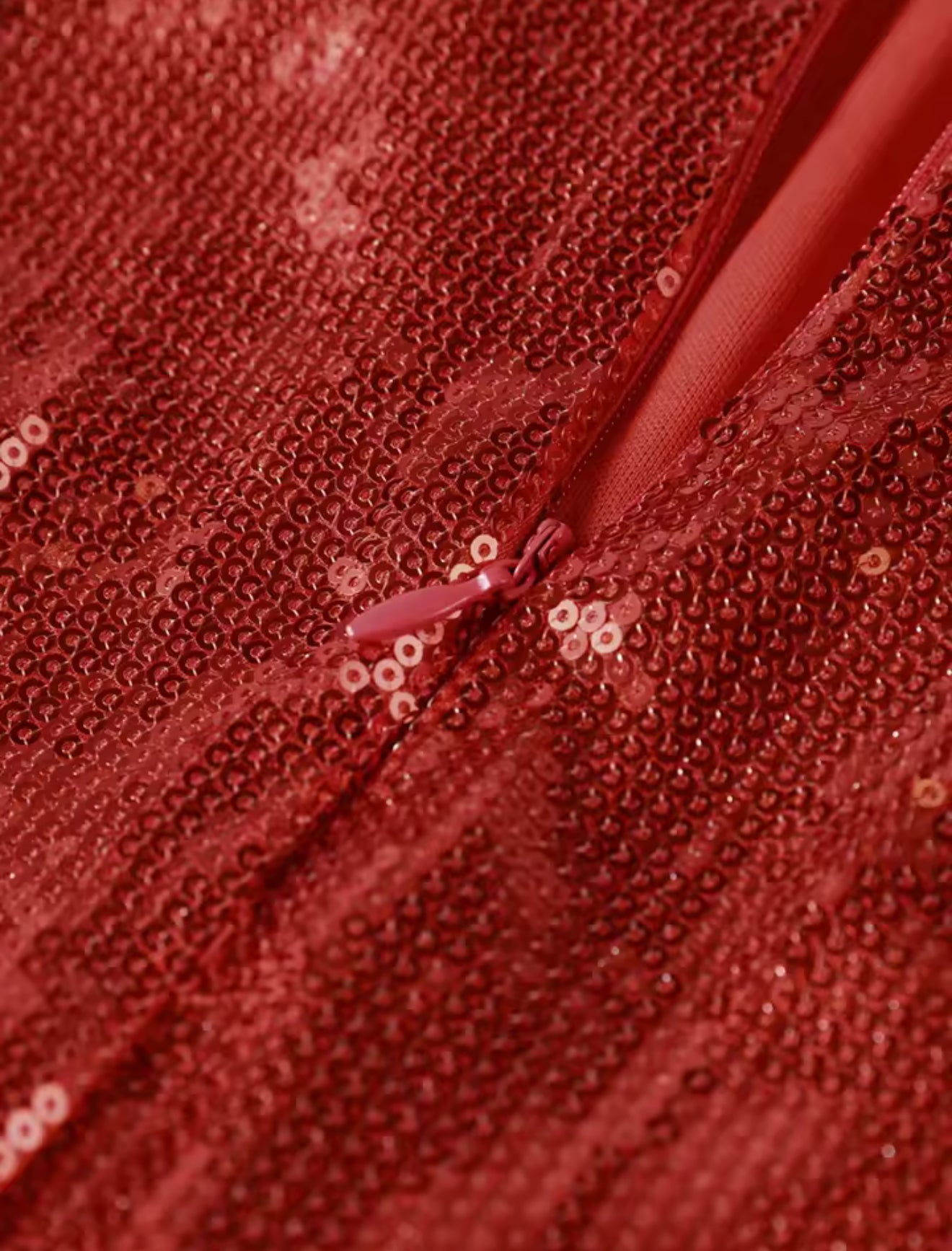 שמלת פאייטים גב פתוח