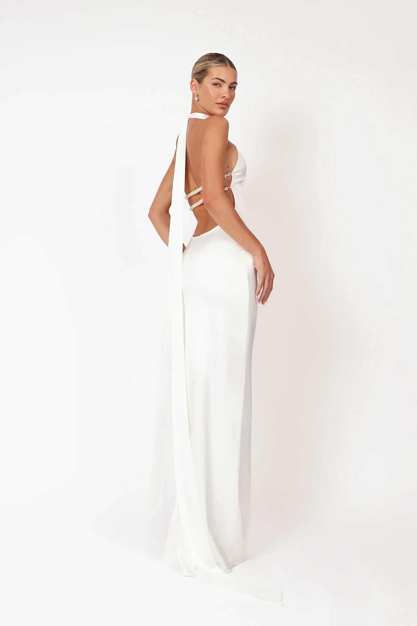 הדס - שמלת מקסי הולטר אלגנטית עם גב פתוח