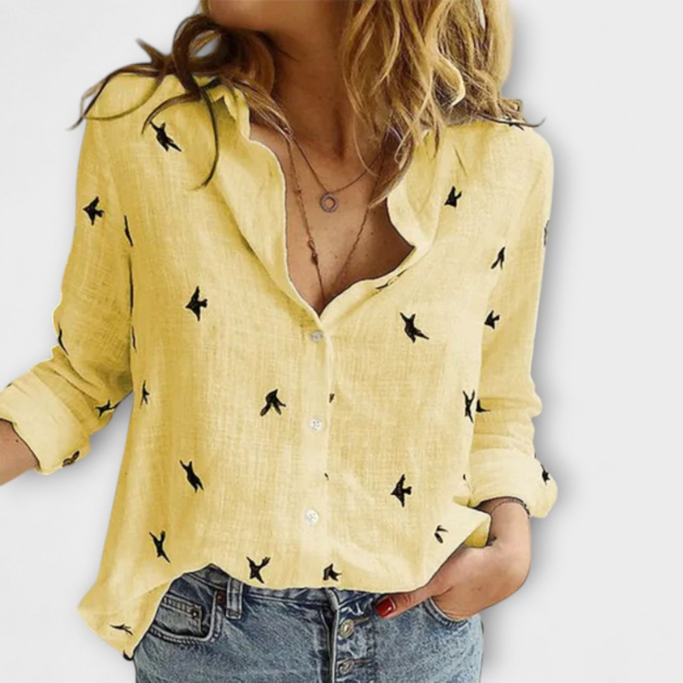 חולצת נשים אלגנטית עם צווארון יוקרתי