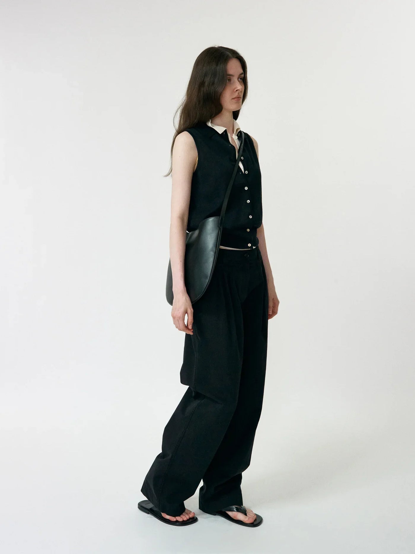 וסט סרוג עם צווארון פולו