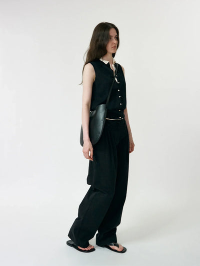 וסט סרוג עם צווארון פולו