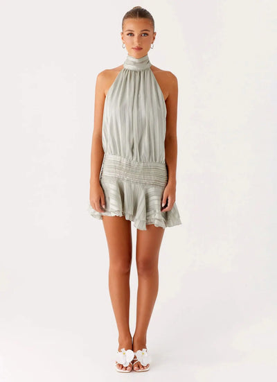 נויה - שמלת מיני עם קפלים וגב פתוח