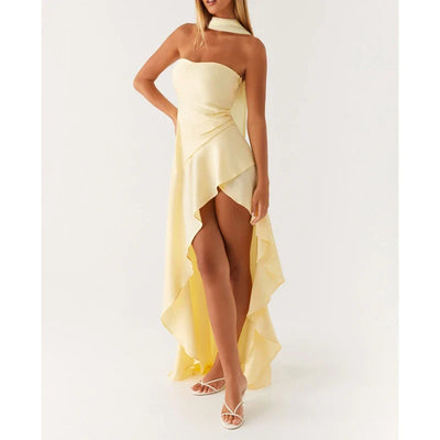 שיר - שמלת סטרפלס א־סימטרית עם צעיף