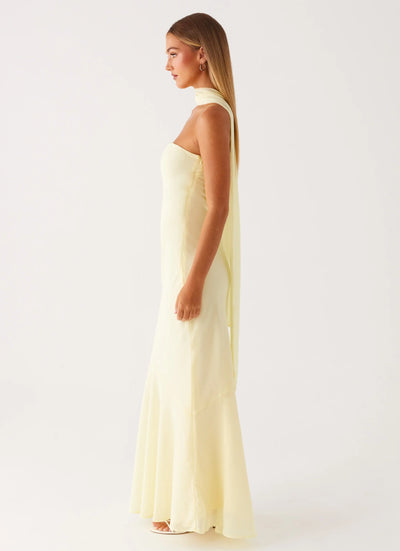 שקד - שמלת מקסי מחמיאה